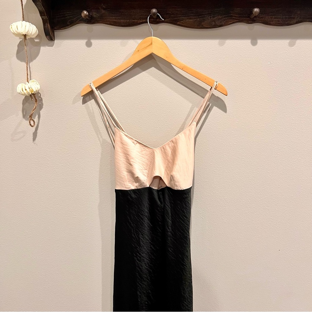 NWOT House of Harlow 1960 Satin Dress